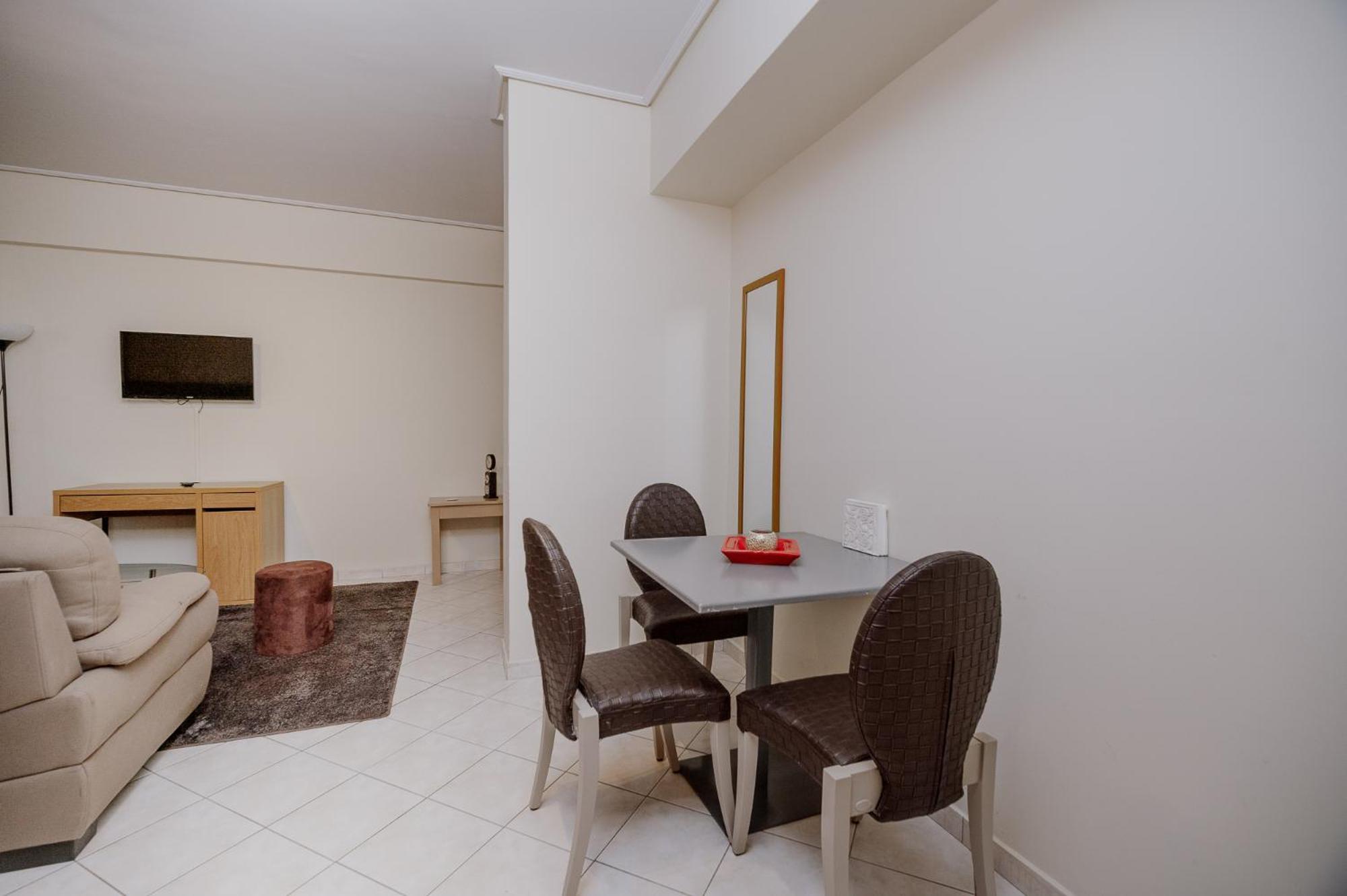 Cozy & Relaxing Apartments-Agia Paraskevi เอเธนส์ ภายนอก รูปภาพ